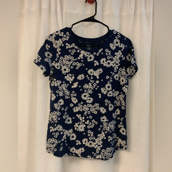 Flower Shirt - Picture 3 of 4